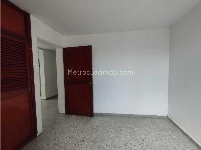 Casa de 5 alcobas en venta en Lorena, Medellín, 300 m² · foto 13 de 19