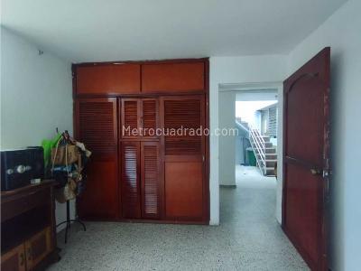 Casa de 5 alcobas en venta en Lorena, Medellín, 300 m² · foto 14 de 19