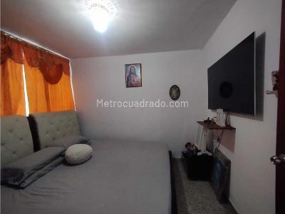 Casa de 5 alcobas en venta en Lorena, Medellín, 300 m² · foto 15 de 19