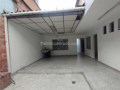 Casa de 5 alcobas en venta en Lorena, Medellín, 300 m² · foto 9 de 19