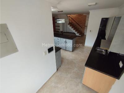 Apartamento de 4 alcobas en venta en La America, Medellín, 147 m² · foto 11 de 18