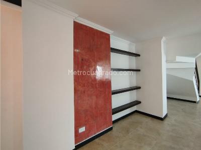 Apartamento de 4 alcobas en venta en La America, Medellín, 147 m² · foto 4 de 18
