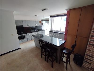 Apartamento de 4 alcobas en venta en La America, Medellín, 147 m² · foto 8 de 18