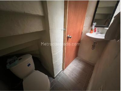 Casa de 2 alcobas en venta en Cataluña, Medellín, 90 m² · foto 10 de 17