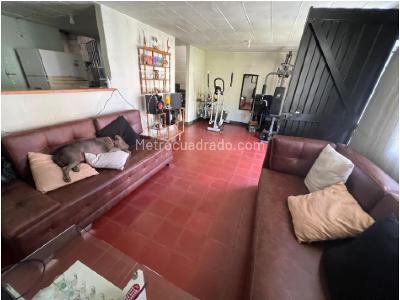 Casa de 2 alcobas en venta en Cataluña, Medellín, 90 m² · foto 11 de 17