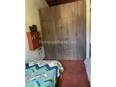 Casa de 2 alcobas en venta en Cataluña, Medellín, 90 m² · foto 13 de 17