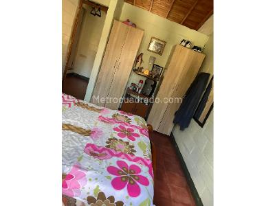 Casa de 2 alcobas en venta en Cataluña, Medellín, 90 m² · foto 15 de 17
