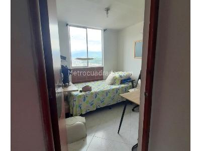 Apartamento de 2 alcobas en venta en Bombona 1, Medellín, 45 m² · foto 6 de 12
