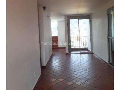 Apartamento de 2 alcobas en venta en Bombona 1, Medellín, 45 m² · foto 9 de 12