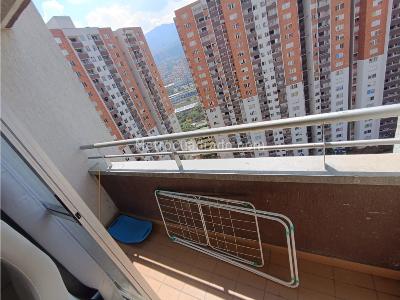 Apartamento en venta en Bello, Medellín · foto 3 de 18