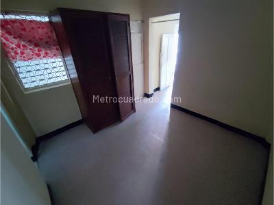 Casa de 4 alcobas en venta en Buenos Aires, Medellín, 159 m² · foto 3 de 12