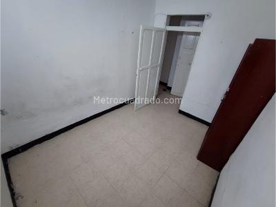 Casa de 4 alcobas en venta en Buenos Aires, Medellín, 159 m² · foto 8 de 12