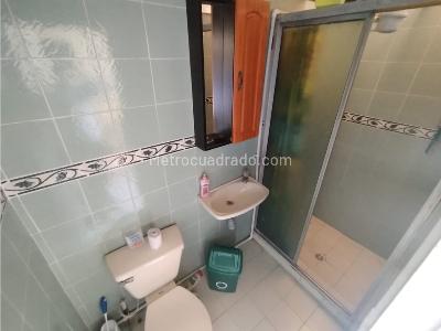 Casa de 4 alcobas en venta en Campo Valdes, Medellín, 320 m² · foto 14 de 17