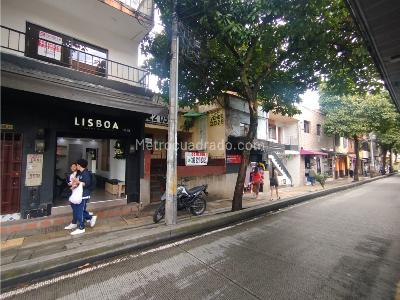 Casa de 4 alcobas en venta en Campo Valdes, Medellín, 320 m² · foto 3 de 17