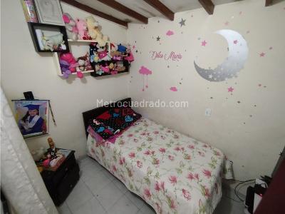 Casa de 3 alcobas en venta en Robledo, Medellín, 84 m² · foto 10 de 20