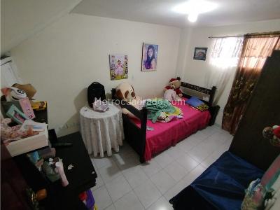 Casa de 3 alcobas en venta en Robledo, Medellín, 84 m² · foto 9 de 20