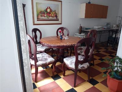Casa de 4 alcobas en venta en Prado Centro, Medellín, 270 m² · foto 10 de 20