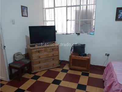 Casa de 4 alcobas en venta en Prado Centro, Medellín, 270 m² · foto 12 de 20