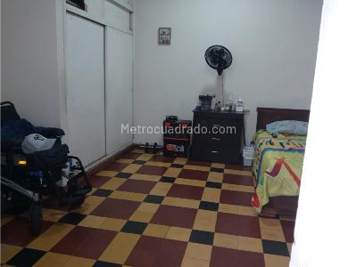 Casa de 4 alcobas en venta en Prado Centro, Medellín, 270 m² · foto 19 de 20