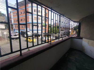 Casa de 4 alcobas en venta en Prado Centro, Medellín, 121 m² · foto 16 de 18