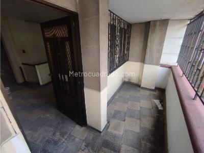 Casa de 4 alcobas en venta en Prado Centro, Medellín, 121 m² · foto 18 de 18
