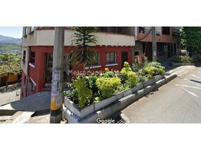 Casa de 4 alcobas en venta en Prado Centro, Medellín, 121 m² · foto 2 de 18