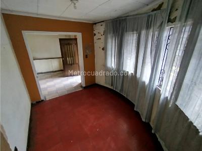 Casa de 4 alcobas en venta en Prado Centro, Medellín, 121 m² · foto 9 de 18
