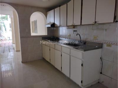 Casa de 4 alcobas en venta en La Almeria, Medellín, 150 m² · foto 9 de 20