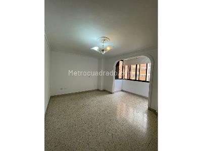 Casa de 4 alcobas en venta en Calasanz, Medellín, 215 m² · foto 12 de 20