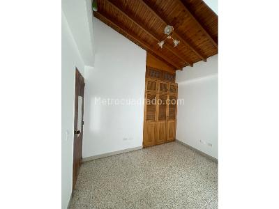 Casa de 4 alcobas en venta en Calasanz, Medellín, 215 m² · foto 9 de 20