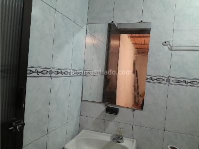 Casa de 5 alcobas en venta en Itagui, Medellín, 121 m² · foto 18 de 20