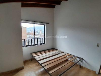 Casa de 5 alcobas en venta en Centro, Medellín, 235 m² · foto 12 de 20