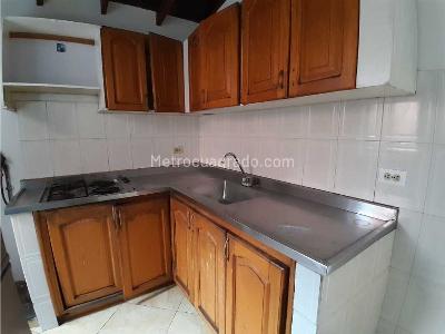 Casa de 5 alcobas en venta en Centro, Medellín, 235 m² · foto 3 de 20