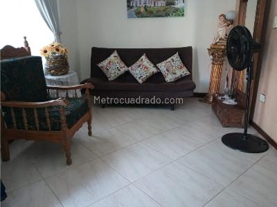 Casa de 3 alcobas en venta en Villa Hermosa, Medellín, 137 m² · foto 4 de 20