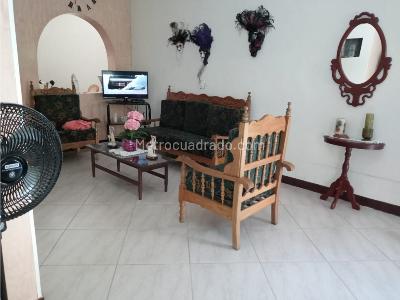 Casa de 3 alcobas en venta en Villa Hermosa, Medellín, 137 m² · foto 6 de 20