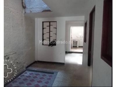 Casa de 3 alcobas en venta en Enciso, Medellín, 91 m² · foto 3 de 14