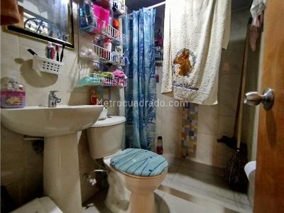 Casa de 5 alcobas en venta en Buenos Aires, Medellín, 216 m² · foto 15 de 20