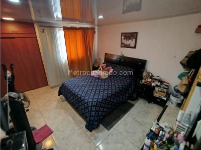Casa de 5 alcobas en venta en Buenos Aires, Medellín, 216 m² · foto 4 de 20