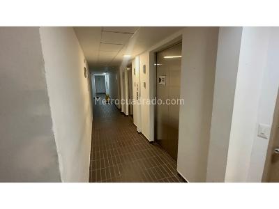 Apartamento de 1 alcoba en venta en Niquia, Bello, 48 m² · foto 3 de 19