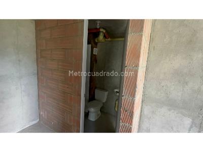 Apartamento de 1 alcoba en venta en Niquia, Bello, 48 m² · foto 4 de 19