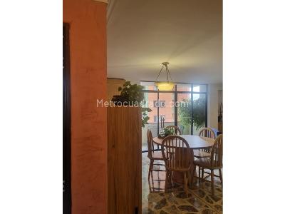 Apartamento de 2 alcobas en venta en Laureles, Medellín, 101 m² · foto 4 de 20