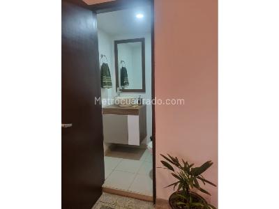 Apartamento de 2 alcobas en venta en Laureles, Medellín, 101 m² · foto 9 de 20