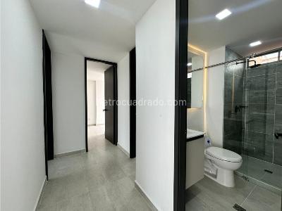 Apartamento de 3 alcobas en venta en Conquistadores, Medellín, 121 m² · foto 7 de 10
