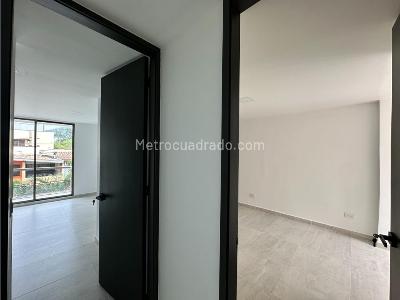 Apartamento de 3 alcobas en venta en Conquistadores, Medellín, 121 m² · foto 8 de 10