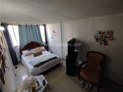 Apartamento de 3 alcobas en venta en Calasania, Medellín, 50 m² · foto 11 de 20