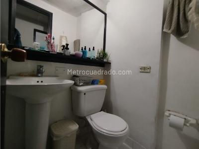 Apartamento de 3 alcobas en venta en Calasania, Medellín, 50 m² · foto 15 de 20