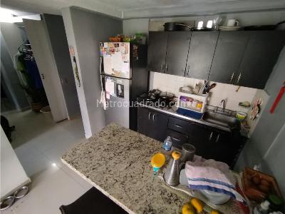 Apartamento de 3 alcobas en venta en Calasania, Medellín, 50 m² · foto 17 de 20