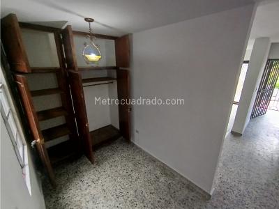 Casa de 4 alcobas en venta en Boston, Medellín, 208 m² · foto 4 de 20