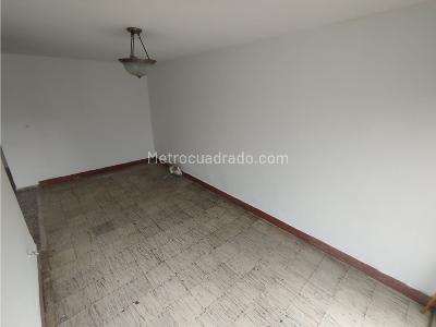 Casa de 4 alcobas en venta en Boston, Medellín, 208 m² · foto 6 de 20