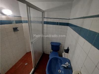 Casa de 4 alcobas en venta en Boston, Medellín, 208 m² · foto 17 de 20